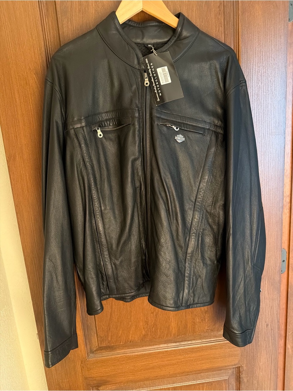 Harley-Davidson Black Leather Bomber Jacket with Zip Pockets